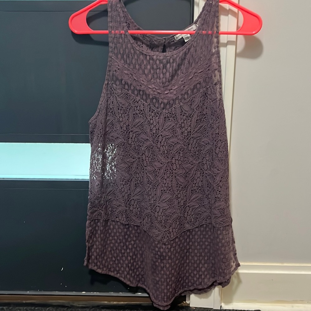 *WORN ONCE* purple detailed sheer tank.